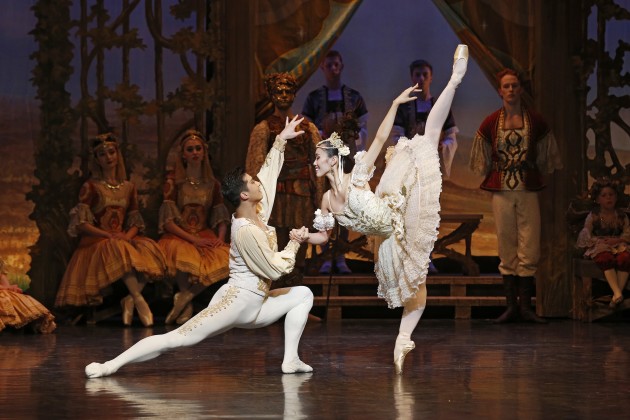 Chengwu Go & Ako Kondo. Photo: Jeff Busby
